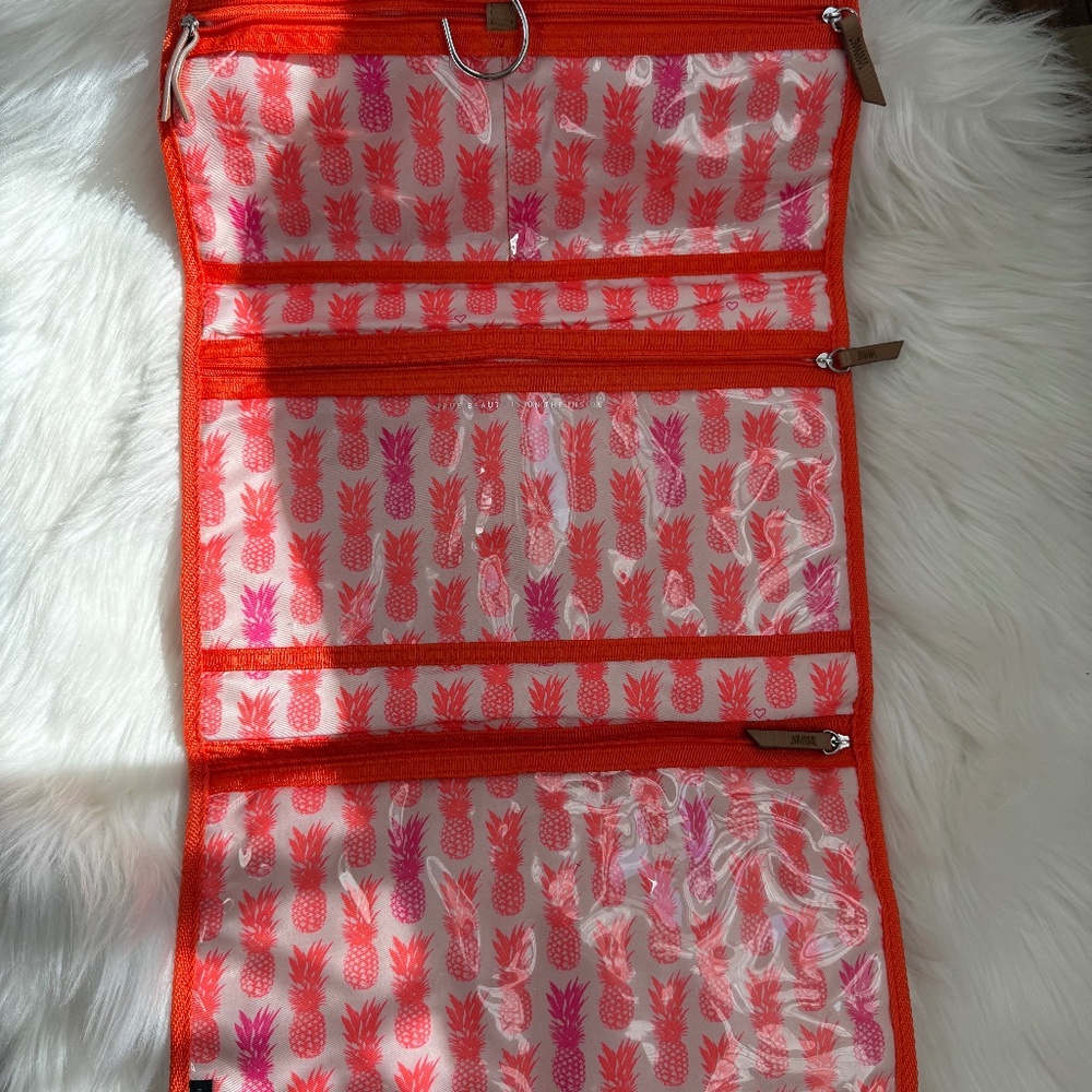 Stella & Dot Hang Up Organizer